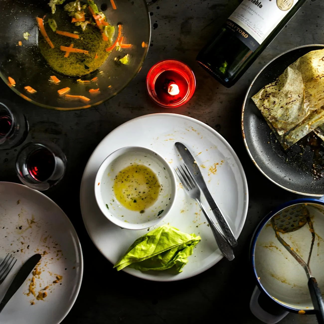 Chef Marco devant son four napolitain crépitant